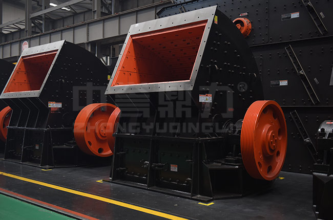 錘式制砂機(jī) 錘式制砂機(jī)