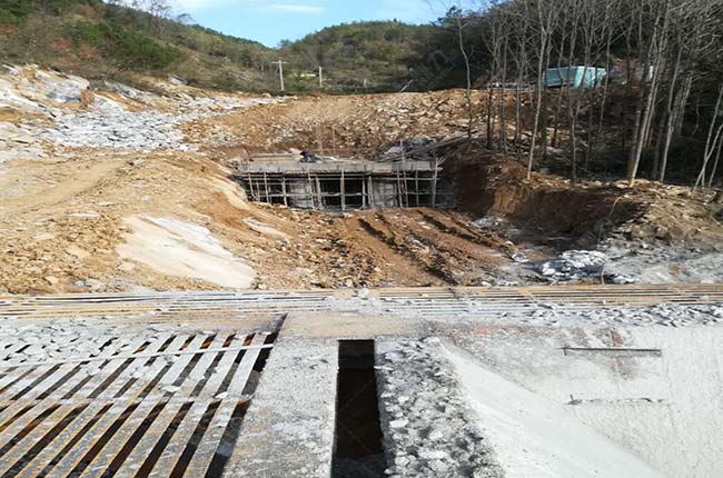 重慶巫山時(shí)產(chǎn)300噸骨料生產(chǎn)線