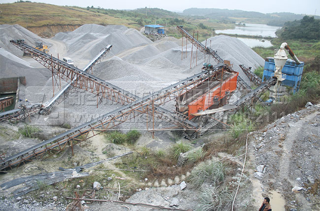 采石場(chǎng)生產(chǎn)線現(xiàn)場(chǎng) 采石場(chǎng)生產(chǎn)線現(xiàn)場(chǎng)