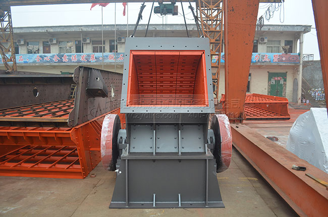 錘式破碎機設(shè)備 錘式破碎機設(shè)備