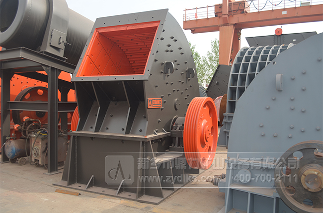PCZ1308重型錘式破碎機(jī) PCZ1308重型錘式破碎機(jī)
