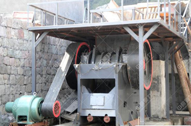 顎式破碎機 顎式破碎機