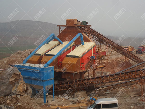 石料篩分作業 石料篩分作業