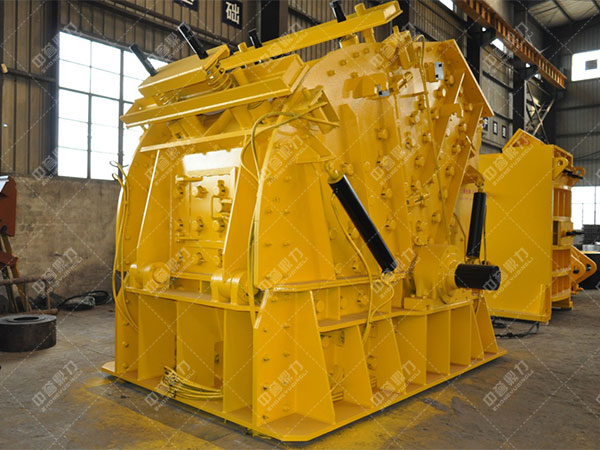 反擊式破碎機(jī)實拍圖展示4 反擊式破碎機(jī)實拍圖展示4
