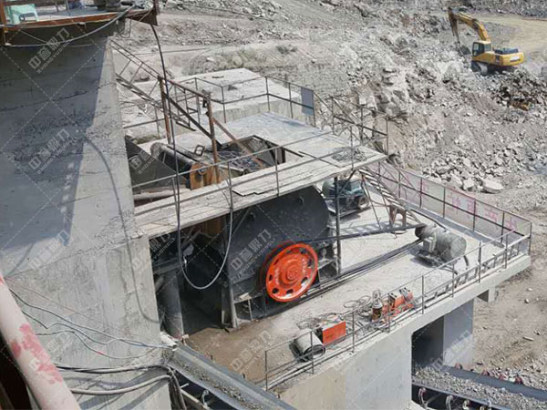 錘式石子破碎機實拍圖展示5 錘式石子破碎機實拍圖展示5