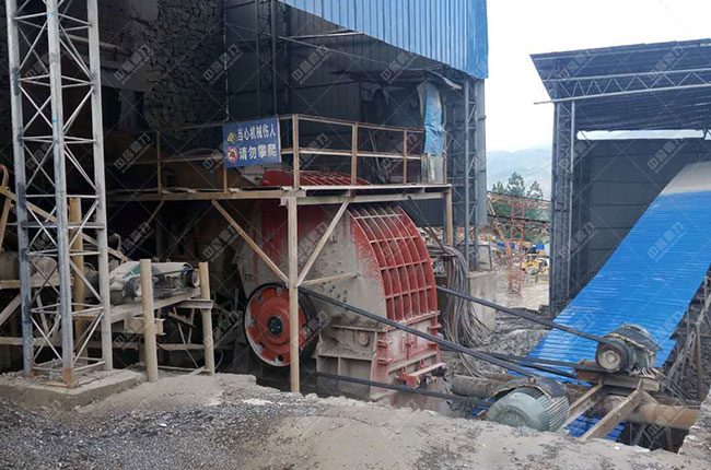 河南中譽鼎力石子破碎機設備2