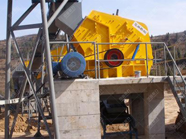 單轉(zhuǎn)子反擊式破碎機(jī)