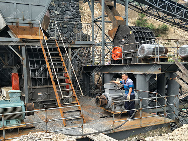 中譽鼎力單段錘式反擊破碎機