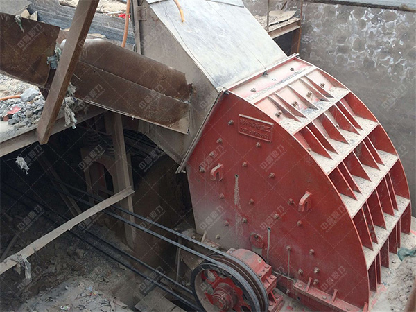 小型錘破碎機(jī)