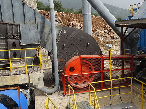 產(chǎn)錘破機(jī)