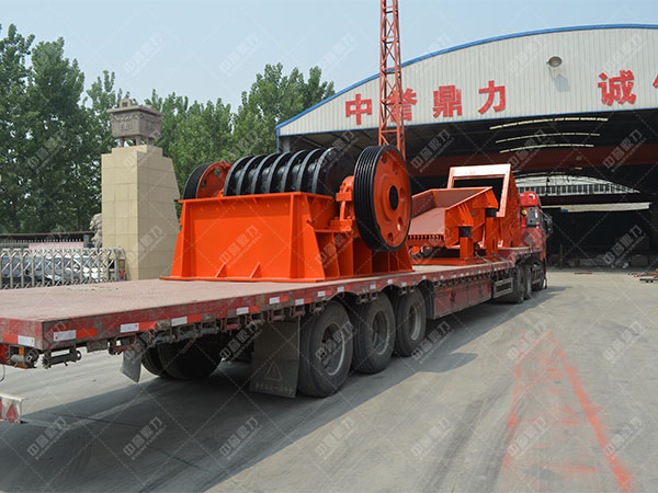 錘式破碎機發(fā)貨現場