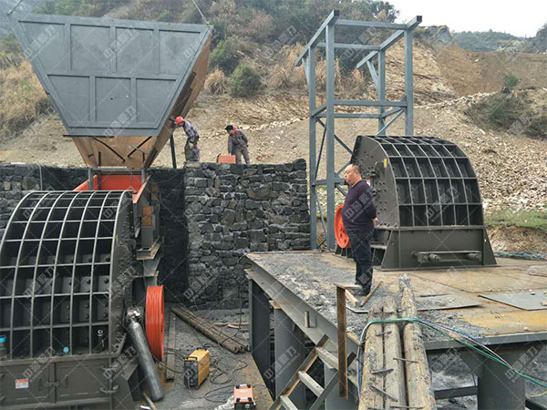 砂石骨料生產(chǎn)線中料倉的設(shè)計(jì)